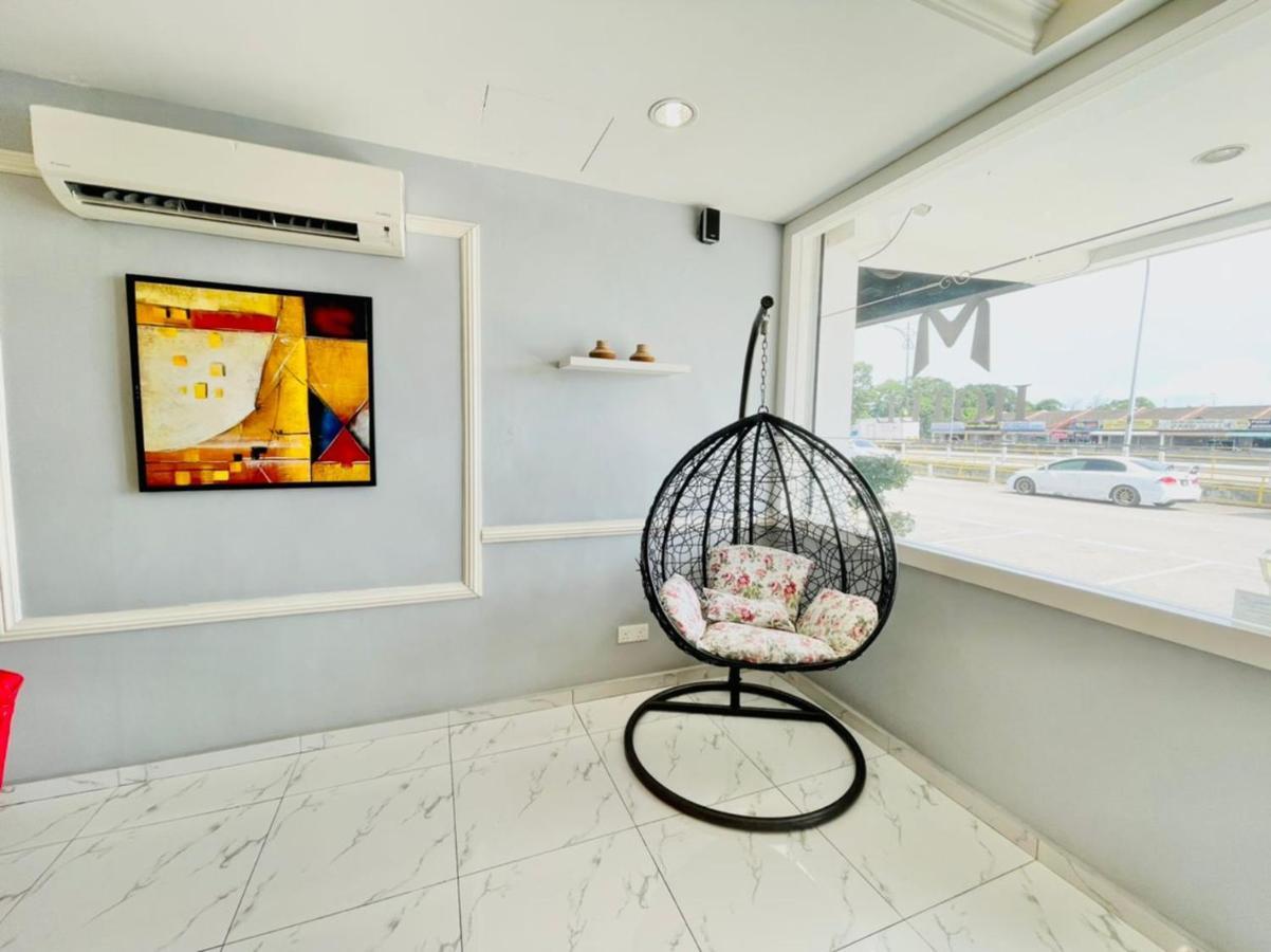 M Hotel Johor Bahru Extérieur photo