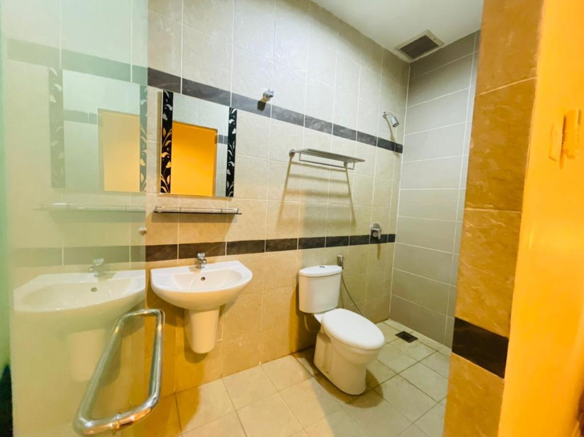 M Hotel Johor Bahru Extérieur photo